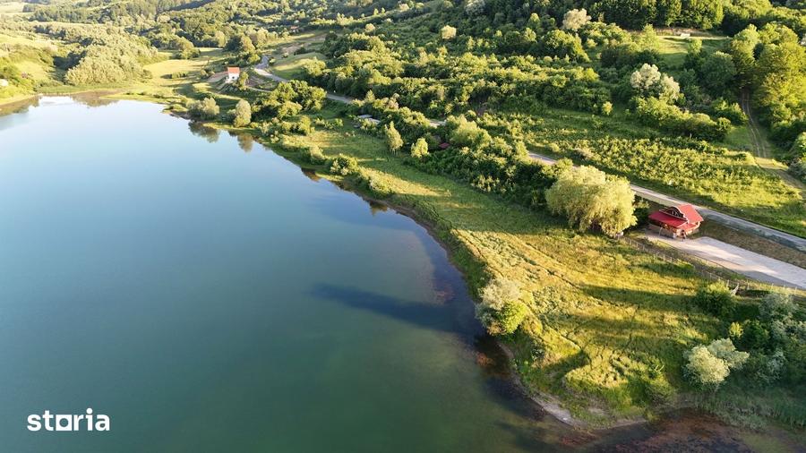 Teren unic de 5.000 m2, chiar pe malul lacului Bezid - 4