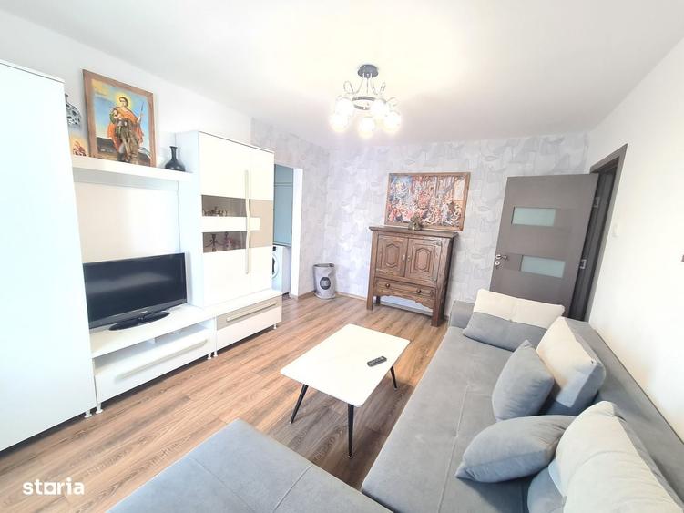 Apartament cu 2 camere semidecomandat în Est