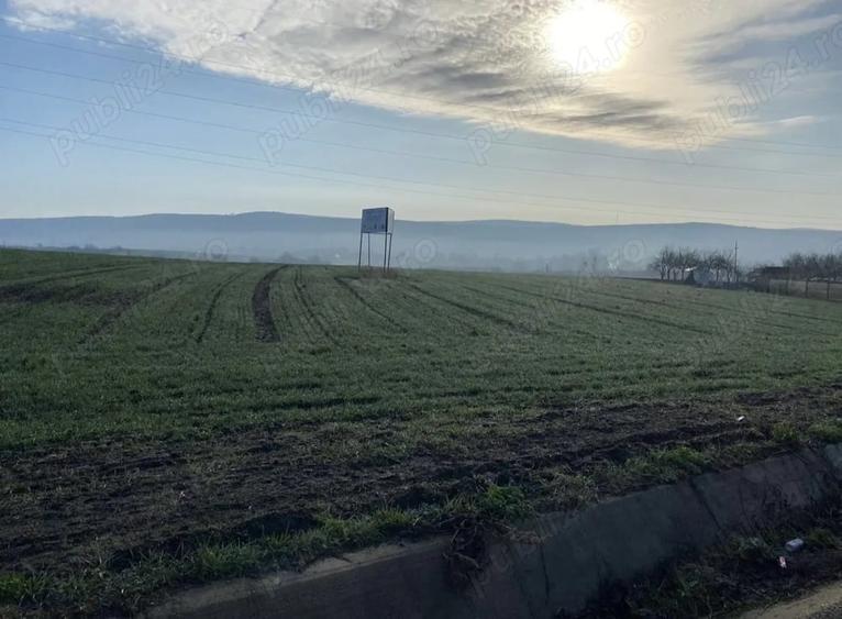 Teren de 19201 mp, în Valea Satului