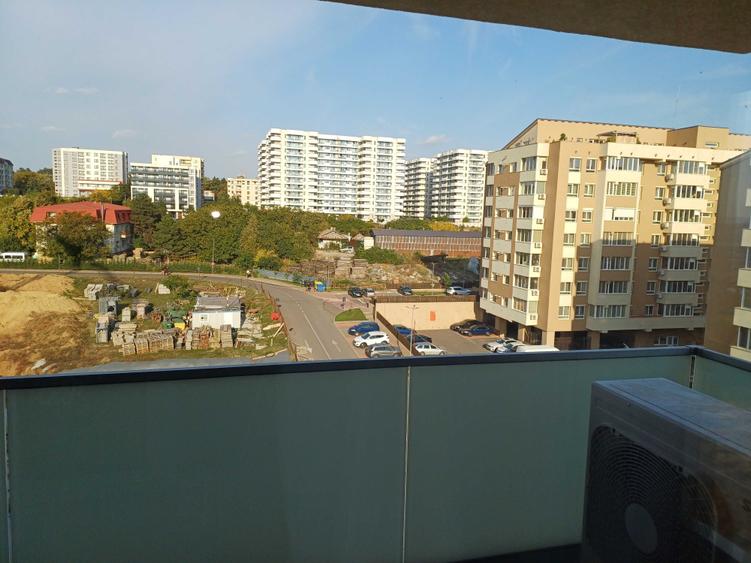 Garsonieră decomandată în Cârlig