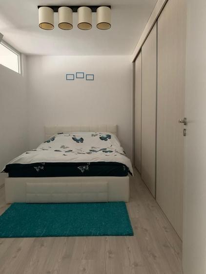 Apartament cu 2 camere decomandat în Livezeni