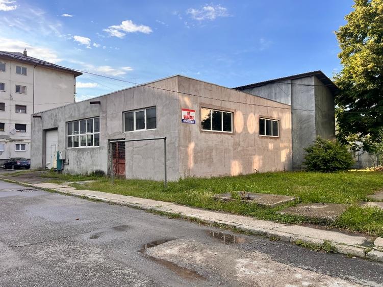 Spațiu industrial, de 280 mp, în Central