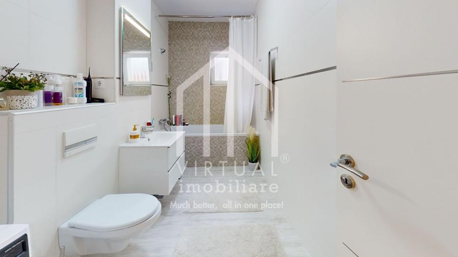 Apartament cu 3 camere decomandat, mobilat în Piața Cluj