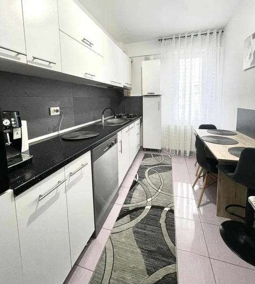 Apartament cu 2 camere decomandat în Bucium