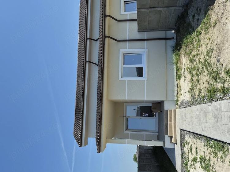 Casă cu 4 camere cu Teren 286 Mp în Moșnița Veche