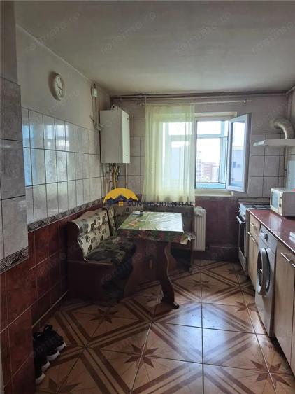 Apartament cu 3 camere decomandat în Apărătorii Patriei