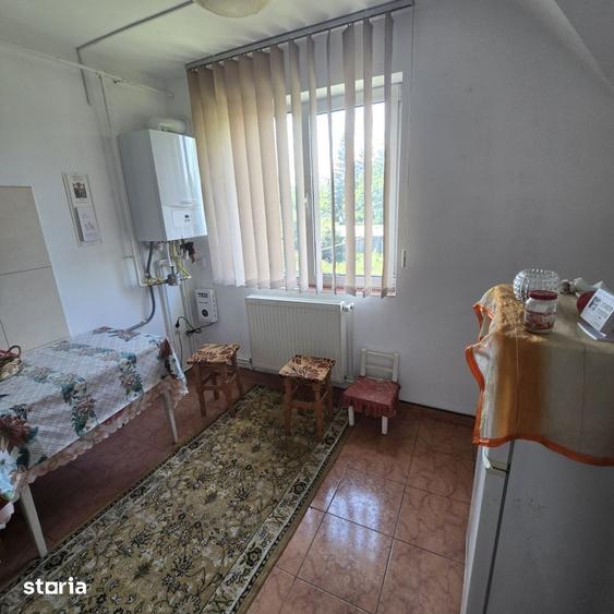 Casă cu 4 camere cu Teren 300 Mp în Dofteana