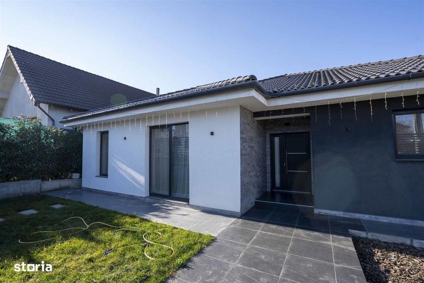 Casă cu 4 camere cu Teren 990 Mp în Oncea