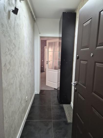Apartament cu 4 camere decomandat în Bragadiru