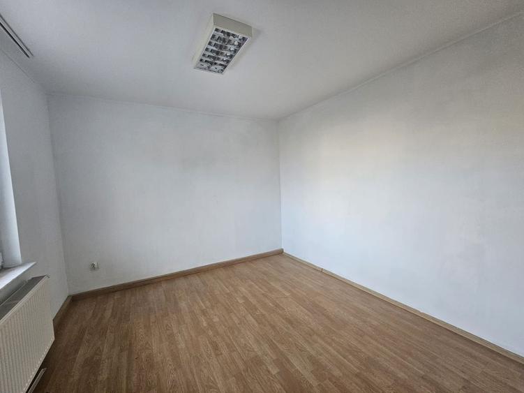 Casă individuală cu 6 camere cu Canalizare în Prundu