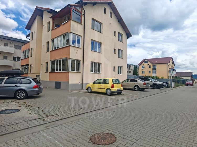 Apartament cu 3 camere decomandat, mobilat în Șelimbăr