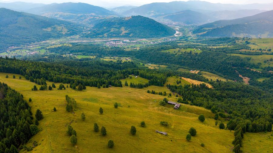 Teren de 170000 mp, în Vama