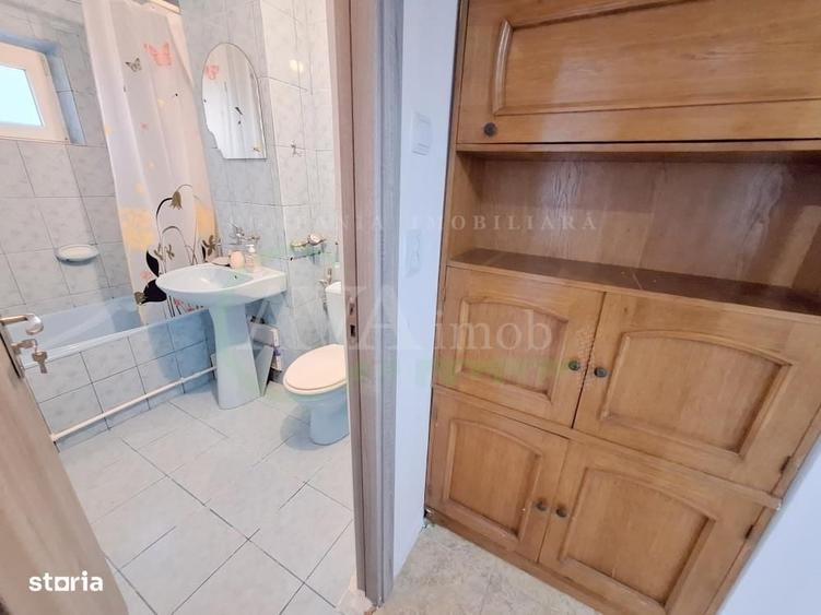 Apartament cu 2 camere semidecomandat în Mioriței