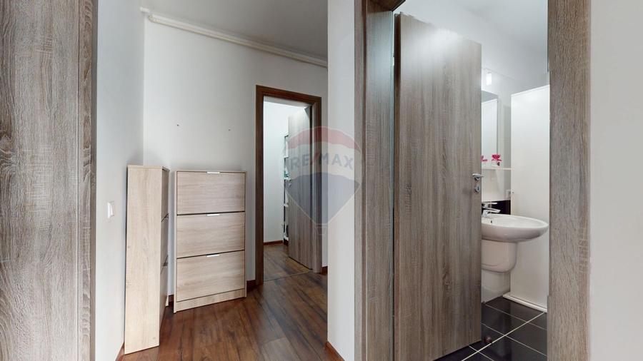 Apartament cu 2 camere decomandat, mobilat în Tractorul