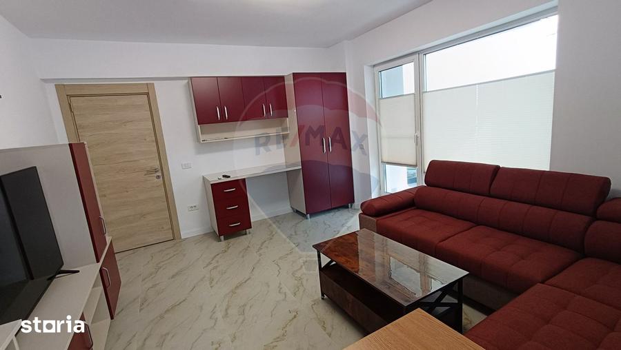 Apartament cu 2 camere decomandat în Metalurgiei