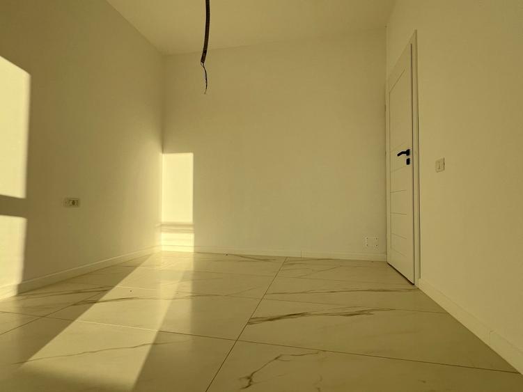 Penthouse cu 2 camere decomandat, mobilat în Braytim