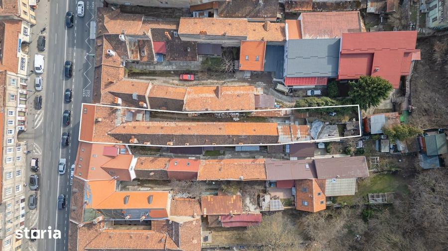 Casă cu Teren 696 Mp în Bartolomeu