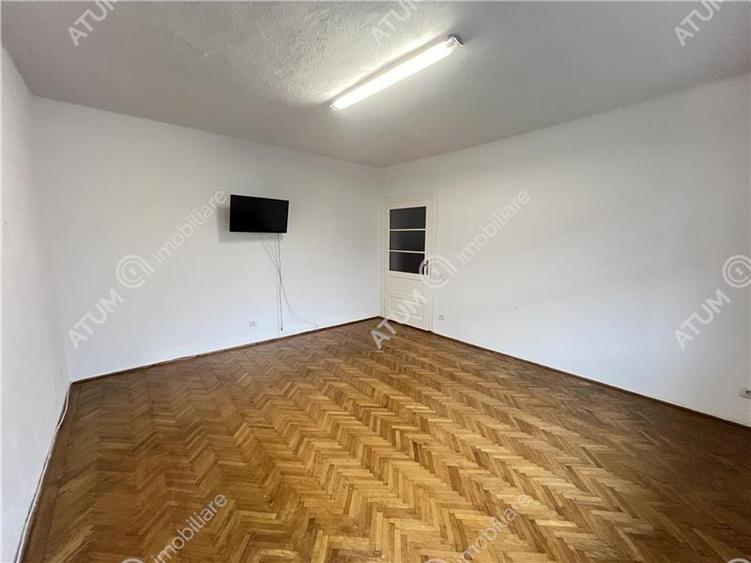 Duplex cu 3 camere cu Canalizare în Calea Dumbrăvii