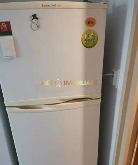 Apartament cu 3 camere decomandat, mobilat în Iancului