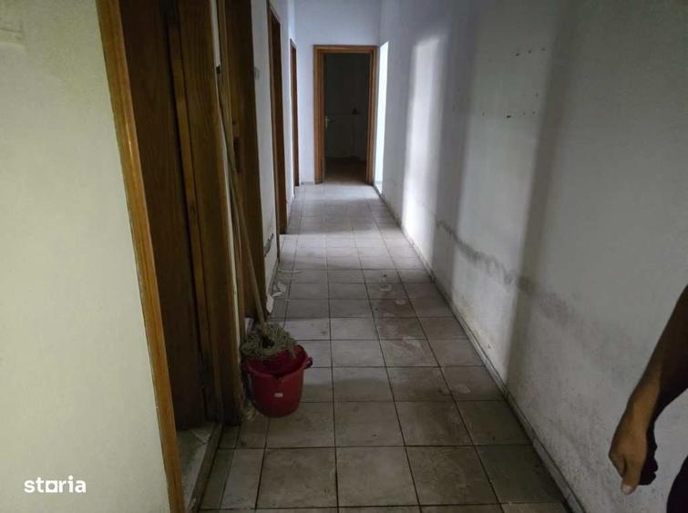 Spațiu comercial, de 35 mp, în Central
