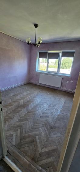 Apartament cu 2 camere semidecomandat în Tomis III