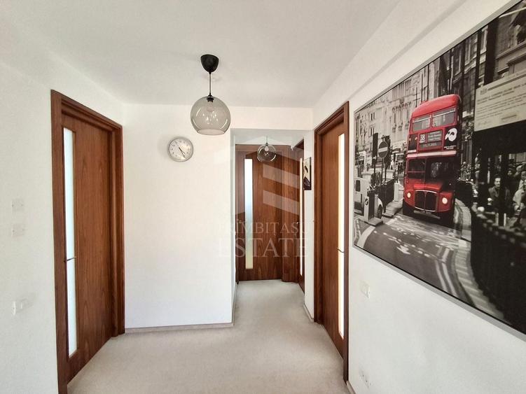 Duplex cu 4 camere cu Canalizare în Brănești