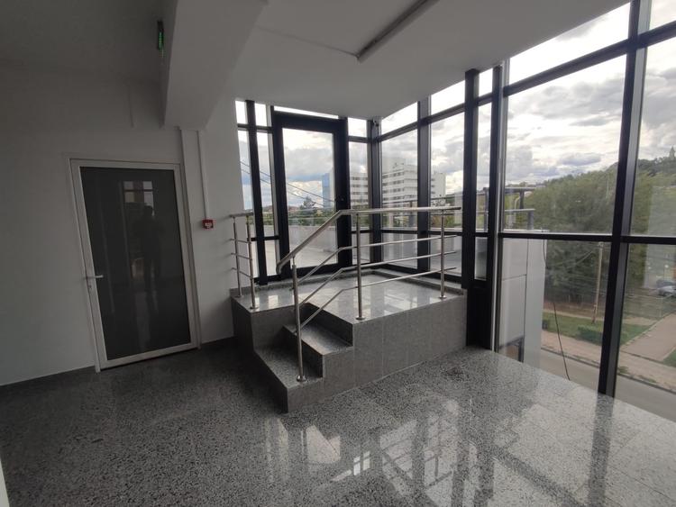 Spațiu comercial, de 30 mp, în Galata