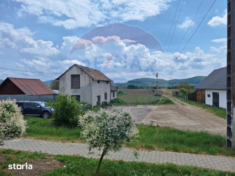 Teren de 1160 mp, în Dârlos