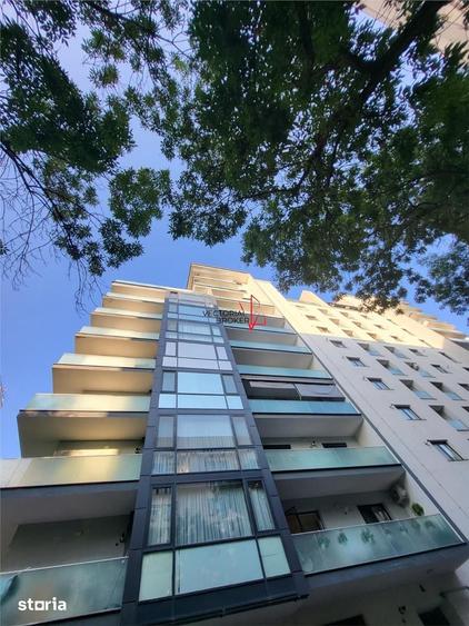 Apartament cu 3 camere decomandat în Titan