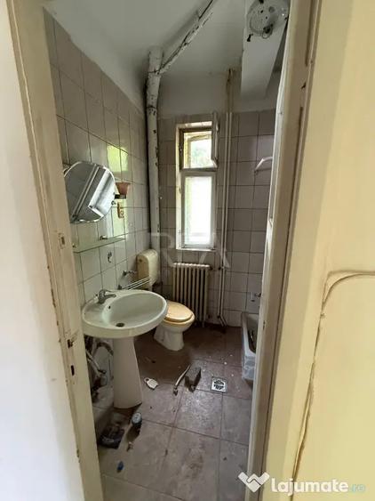 Apartament cu 2 camere decomandat, mobilat în Regie