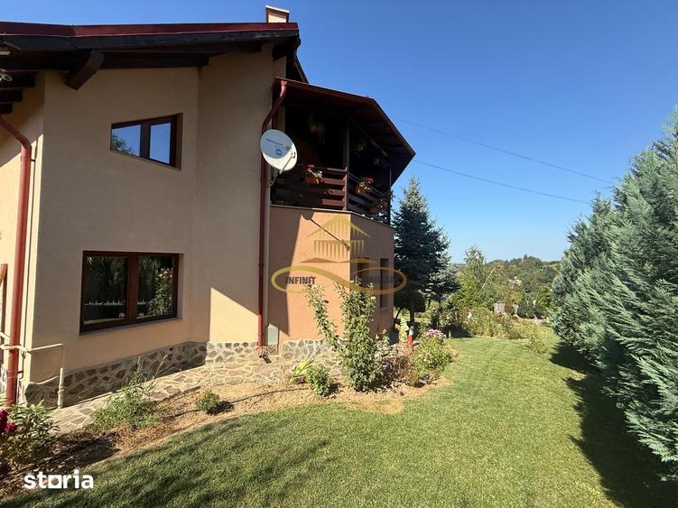 Casă cu 5 camere cu Teren 760 Mp în Măgura