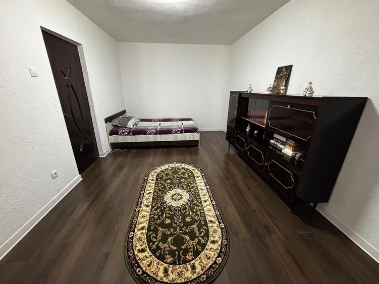 Apartament cu 2 camere decomandat în Ostroveni