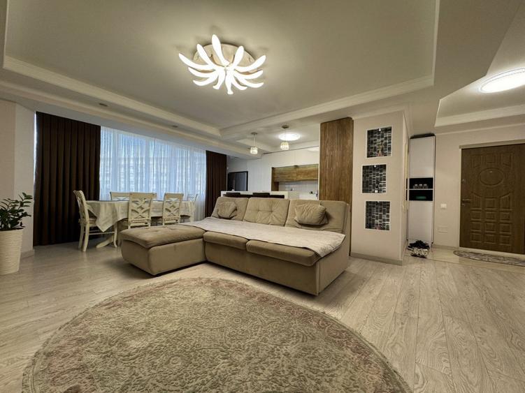 Apartament cu 2 camere decomandat în Central