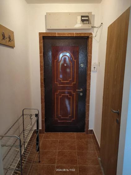 Apartament cu 2 camere decomandat în Titan