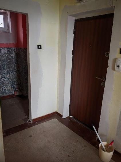 Apartament cu 3 camere decomandat în Peninsula