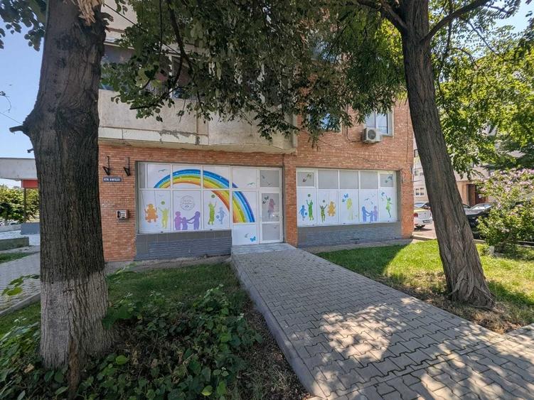 Spațiu comercial, de 130 mp, în Exterior Vest