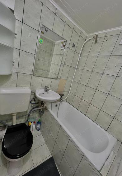 Garsonieră decomandată în Central