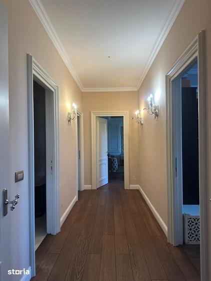 Apartament cu 5 camere în Arcul de Triumf