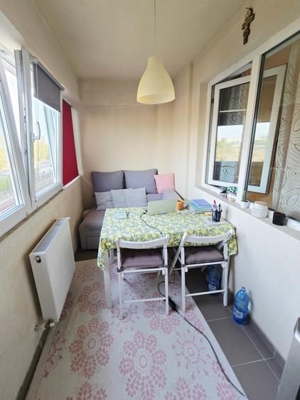 Apartament cu 2 camere semidecomandat în Berceni