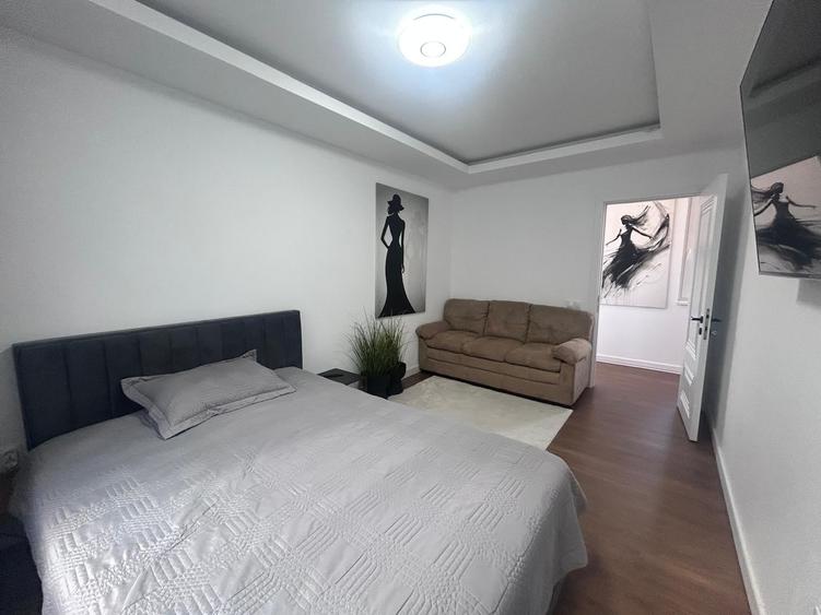 Duplex cu 4 camere cu Canalizare în Florești