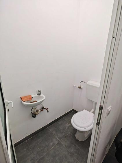 Spațiu comercial, de 20 mp, în Gara de Nord