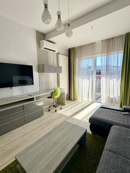 Apartament cu 2 camere semidecomandat, mobilat în Bună Ziua