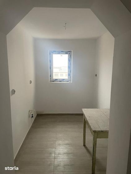 Apartament cu 2 camere semidecomandat în Cuza Vodă
