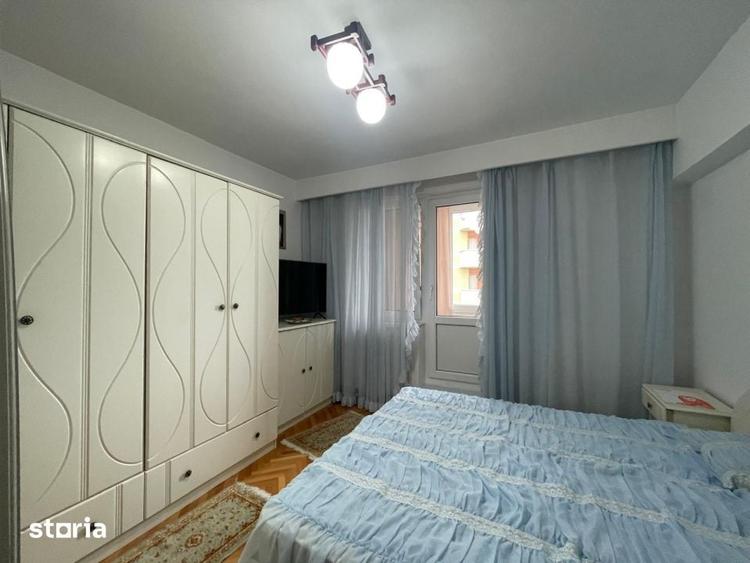 Apartament cu 4 camere în Traian