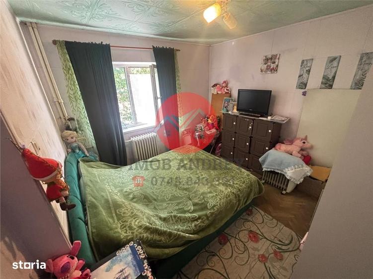 Apartament cu 2 camere decomandat în 23 August