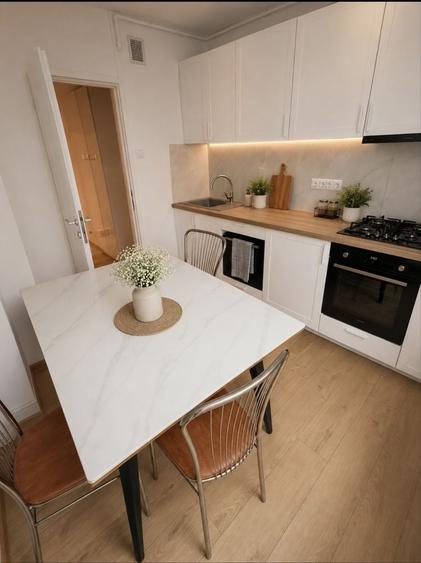 Apartament spatios cu 3 camere, zona excelenta, Plopilor - 1