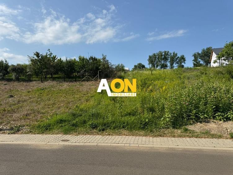 Teren Construcții intravilan de 830 mp, în Central