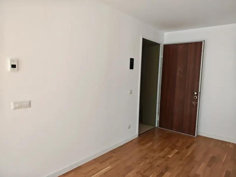 Apartament cu 2 camere decomandat în Știrbei Vodă