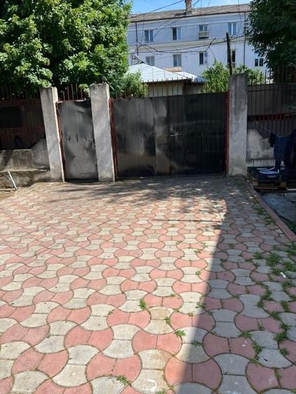 Casă individuală cu 5 camere cu Canalizare în Bucureștii Noi
