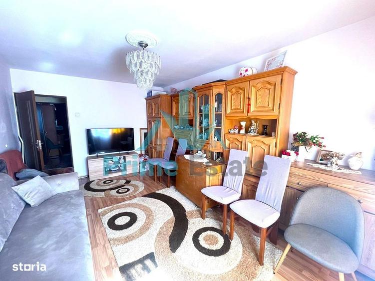 Apartament cu 2 camere decomandat în Între Lacuri